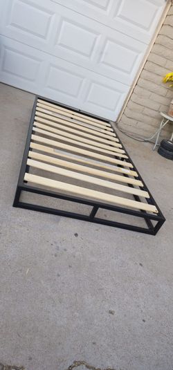 ** kids/toddler twin metal platform bed frame **