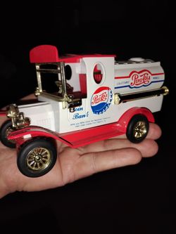 Vintage Pepsi Cola Bank Del truck With key