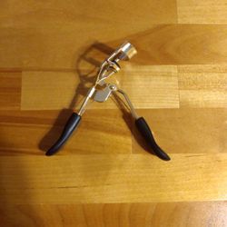 Eyelash Curler 