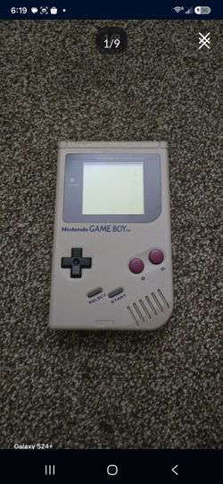 Nintendo Gameboy with games and bag