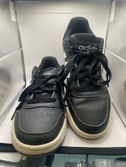 Size 6.5 Adidas Hoops 3.0 Low sneaker