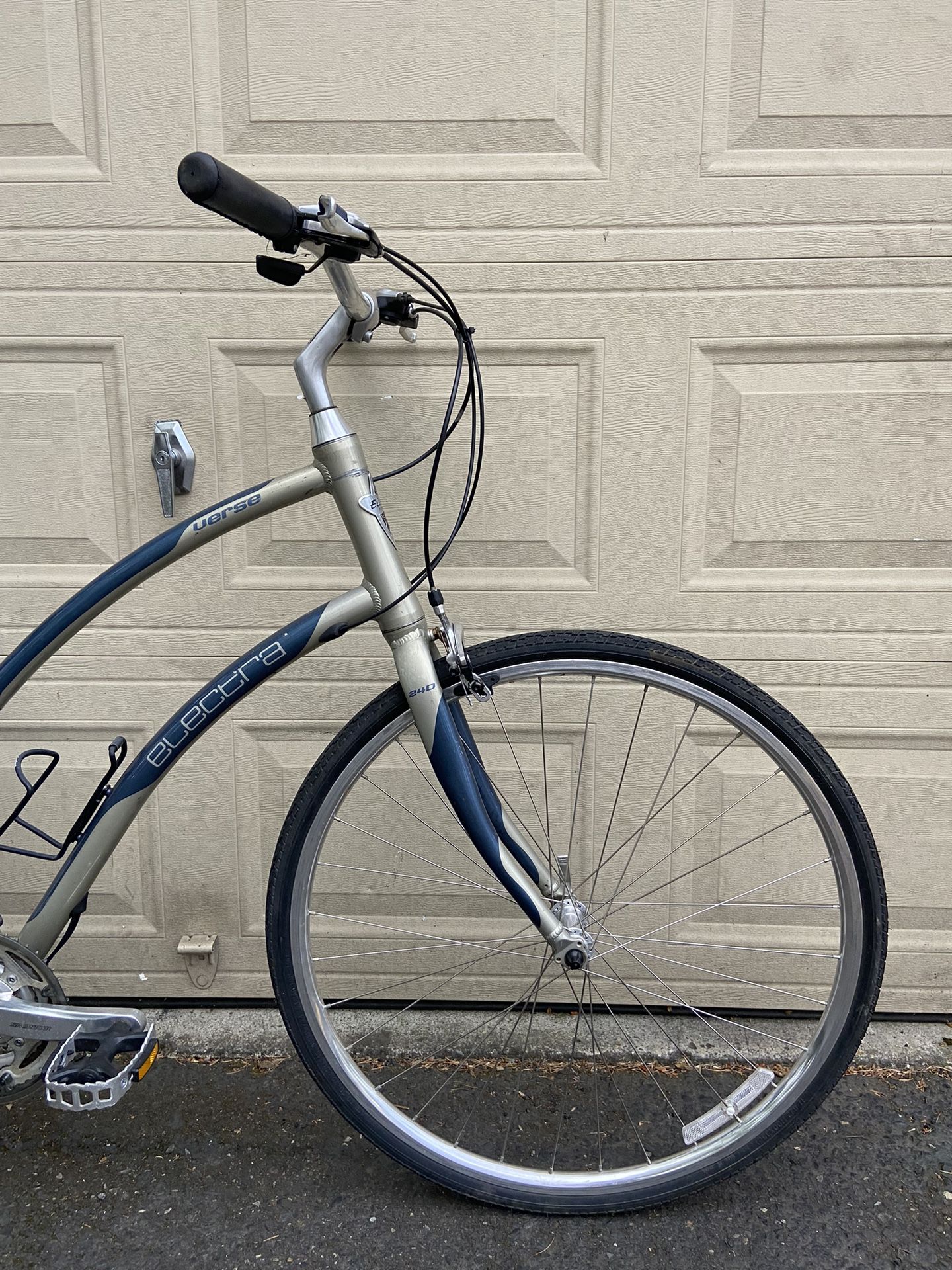 electra verse bicycle TOWNIE GO! S Aluminum Shark Grey SM S eBike is an e 2012 Electra Verse 21D