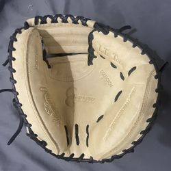 Rawlings GG elite catchers glove 33” Slightly Used