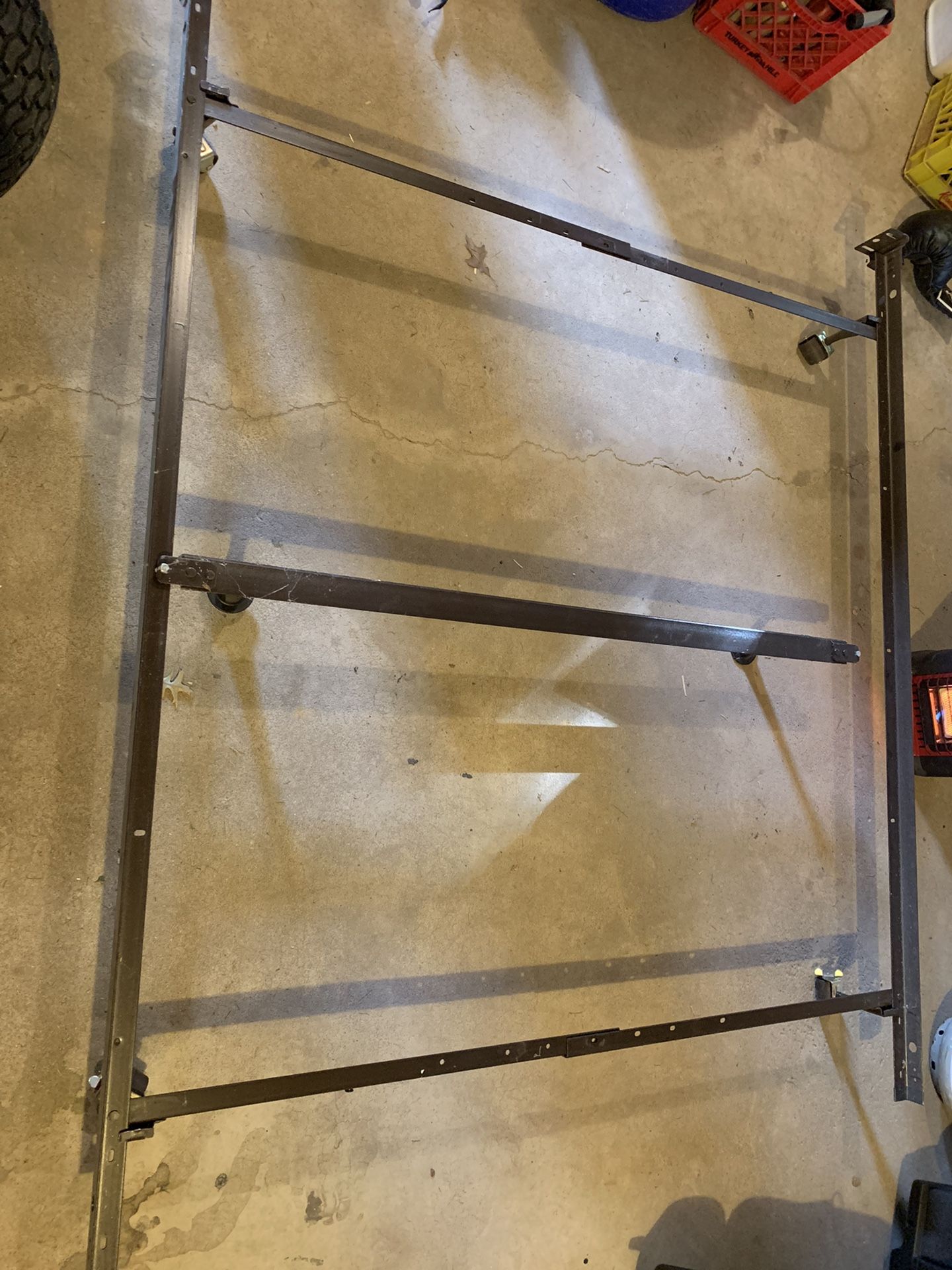 Bedframe for queen, four, or twin bed