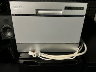 EdgeStar DWP62SV Countertop Dishwasher – Stainless Steel – Excellent Condition