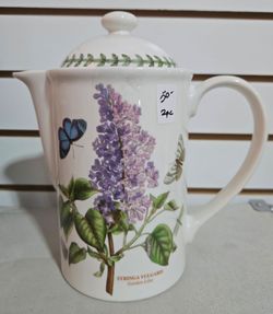 Portmeirion The Botanic Garden Lilac Syringa Teapot 1L, 8" T. PLEASE READ DESCRIPTION