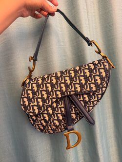 Dior purse