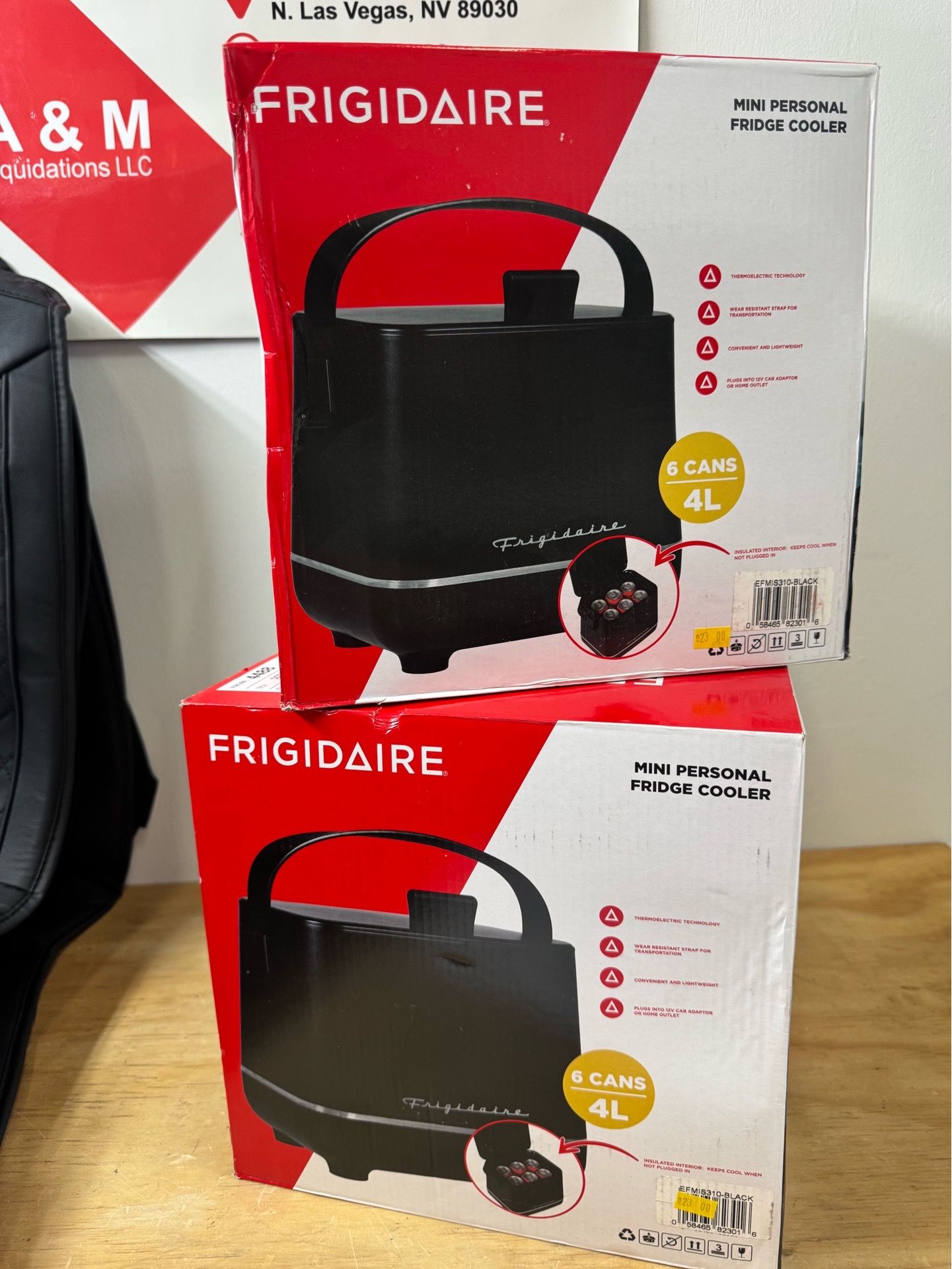 FRIGIDAIRE MINI PERSONAL COOLER