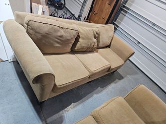 Couch and lovrseat