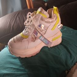 02 Platinum Sneakers