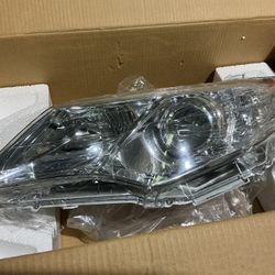 2012-14 Toyota Camry Left Headlight