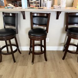 4 Augusta 29” Swivel Bar Stools