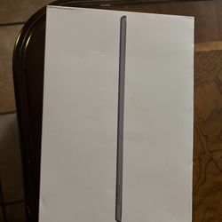iPad 8th 128GB WiFi and Cellular 