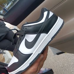 Nike Dunk Low Panda