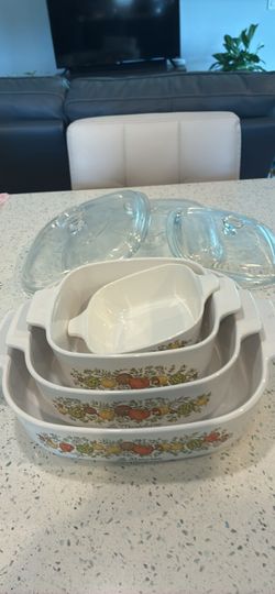 Corning Ware Casserole Dish Set of 4