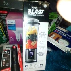 Ninja Shark Blast Portable Blender 18oz