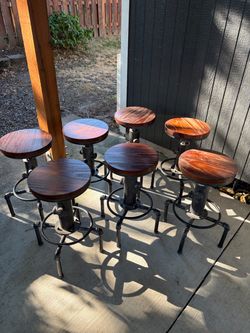 Adjustable bar stools