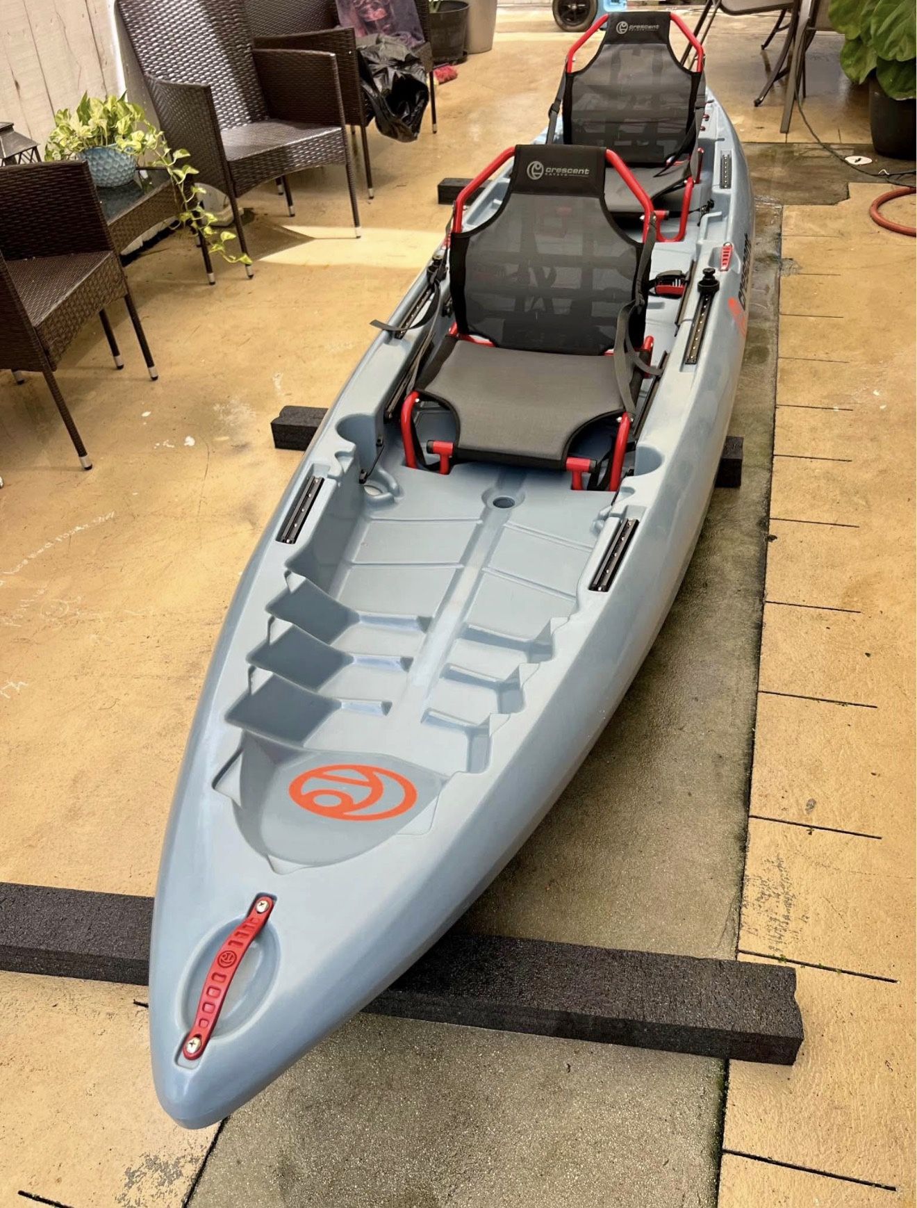 Crescent Crew Kayak con motor y accesorios