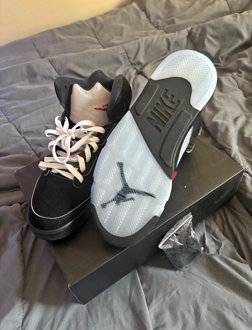 Jordan 5 Metallics