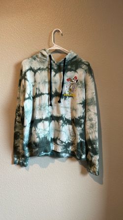 XL sweater