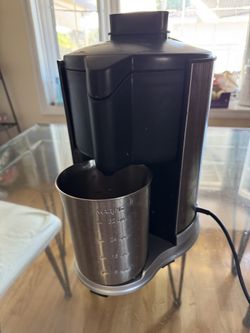 Waring Juice Extractor