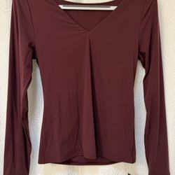 New With Tags, White House Black Market Forme Top In Size Medium