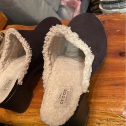 Crocs Size 6