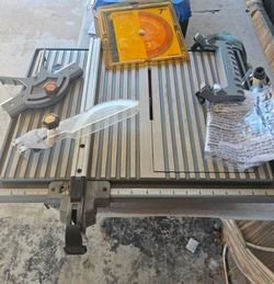 RIDGID 6.5 Amp Corded 7 in. Wet Tile Saw. Retails $200 With Taxes! In Excellent Condition!!