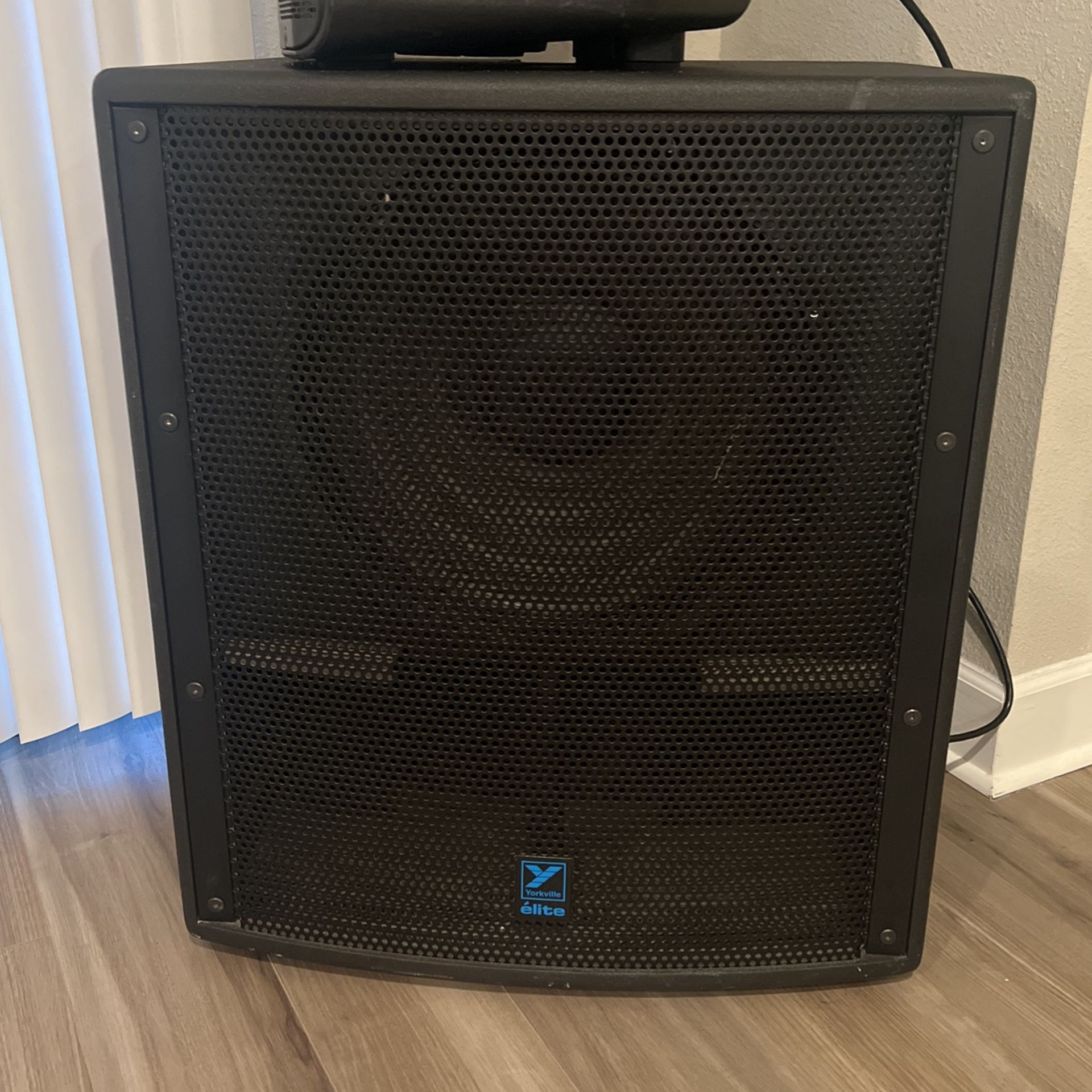 Yorkville elite Speaker 