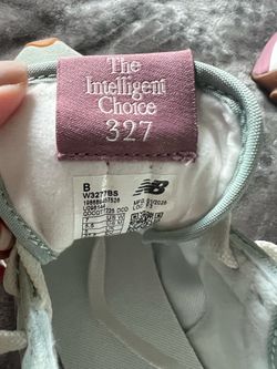 Women’s new balance shoes