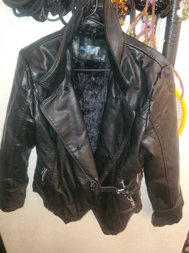 New Medium Black leather faux fur trimmed Jacket