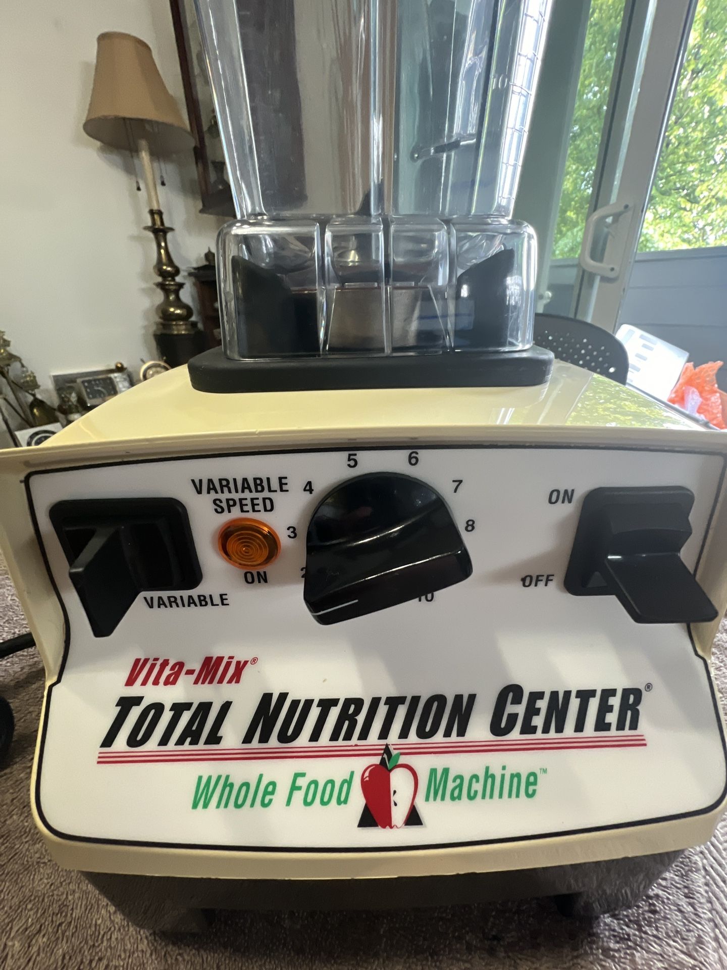 VITAMIX Total Nutrition Center Blender VM0103- various speed with