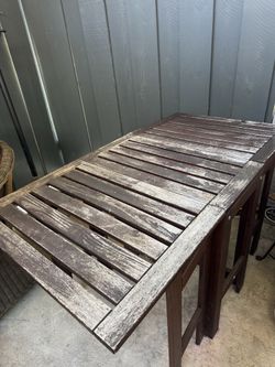 Folding garden table