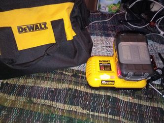 DeWalt DCB8118 Battery And Fast Charger (Brand New)