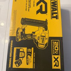 20V MAX XR Lithium-Ion 2-1/8 in. 18-Gauge Electric Cordless Brad Nailer Kit w/ 2.0Ah Battery, Charge