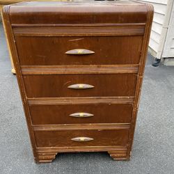 VINTAGE DRESSER