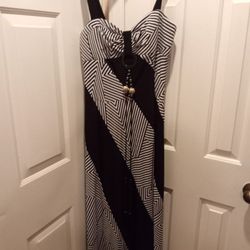 R&M Richards Black And White Dress