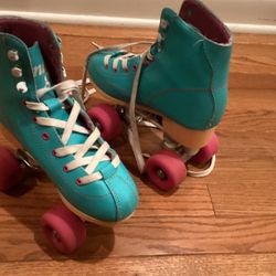 Skates The Size Is Women’s 4
