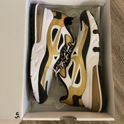 Nike Size 9 Both Needed Gone $220 For Both