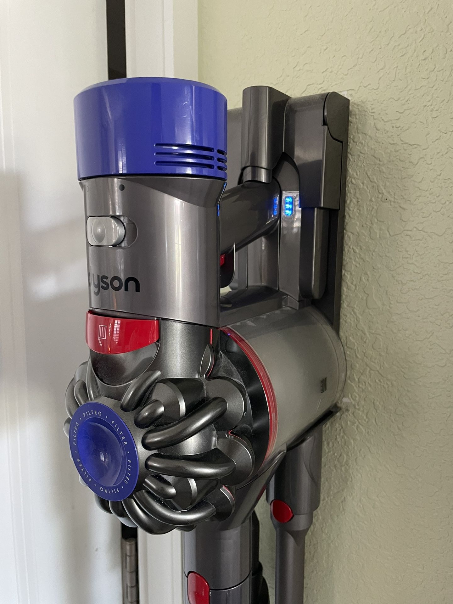 Dyson V9 Animal Vacuum