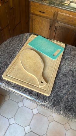3 cutting boards