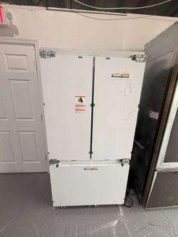 Fisher &Paykel Refrigerator 36” Inch Panel Ready