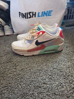 Nike Air Max Size 6y Kids. 