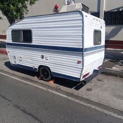 Travel Trailer (RV)