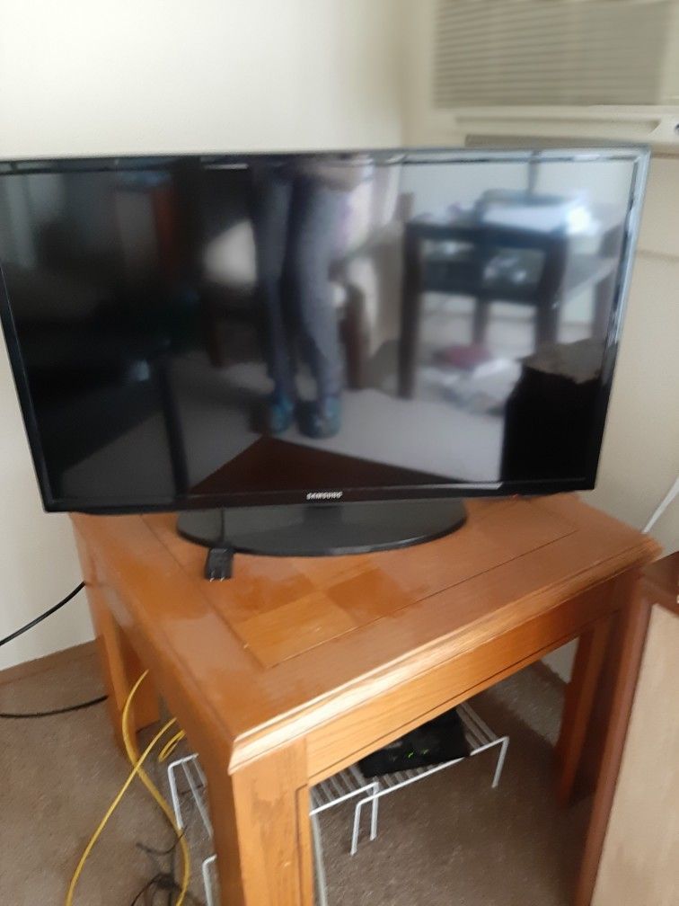 33" Samsung TV
