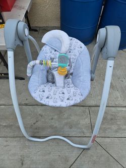 Winnie the pooh baby swing