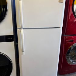 Refrigerator Frigidaire 30 wide