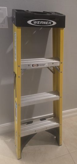 4 Ft ladder 