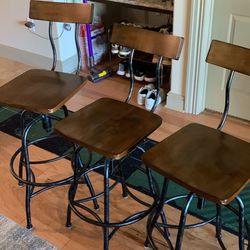 3 Adjustable Height Barstools