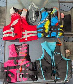 Life jackets & 10L anchor